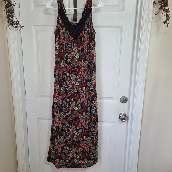 (1340) Croft and Barrow  Woman's Sun Dress, Size: Medium Color: Paisley - Picture 5 of 14